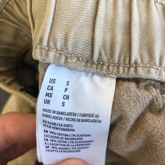 American Eagle joggers (tan) - Picture 4 of 4